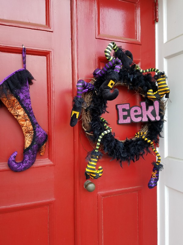 BOO!doorwreath.jpg